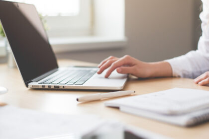 Facture électronique, archivage, administratif : les autoentrepreneurs ont-ils besoin d'une GED ?